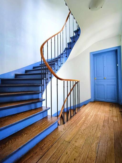 Апартаменты Au Petit Trianon Bleu Версаль Экстерьер фото