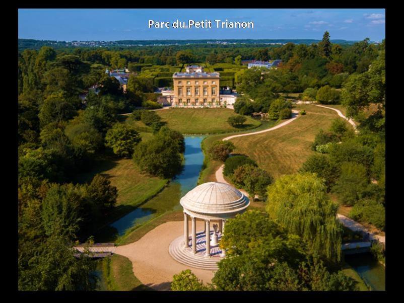 Апартаменты Au Petit Trianon Bleu Версаль Экстерьер фото